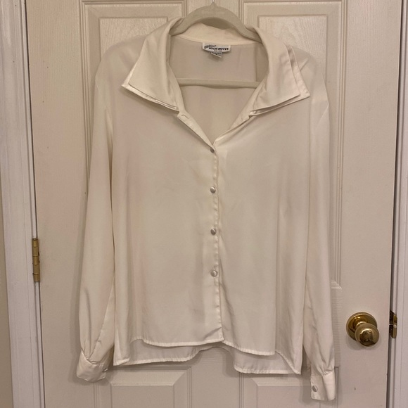 High notes New York Cream Button Down Blouse - Picture 1 of 8